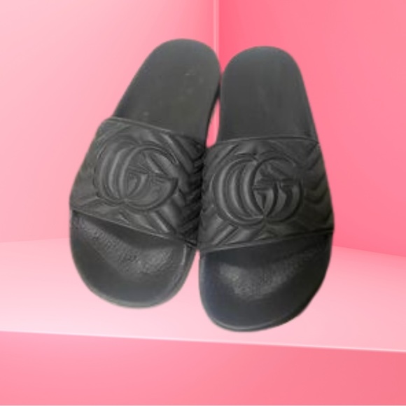 Classic Gucci Matelasse Slides Size 8 - Picture 2 of 5